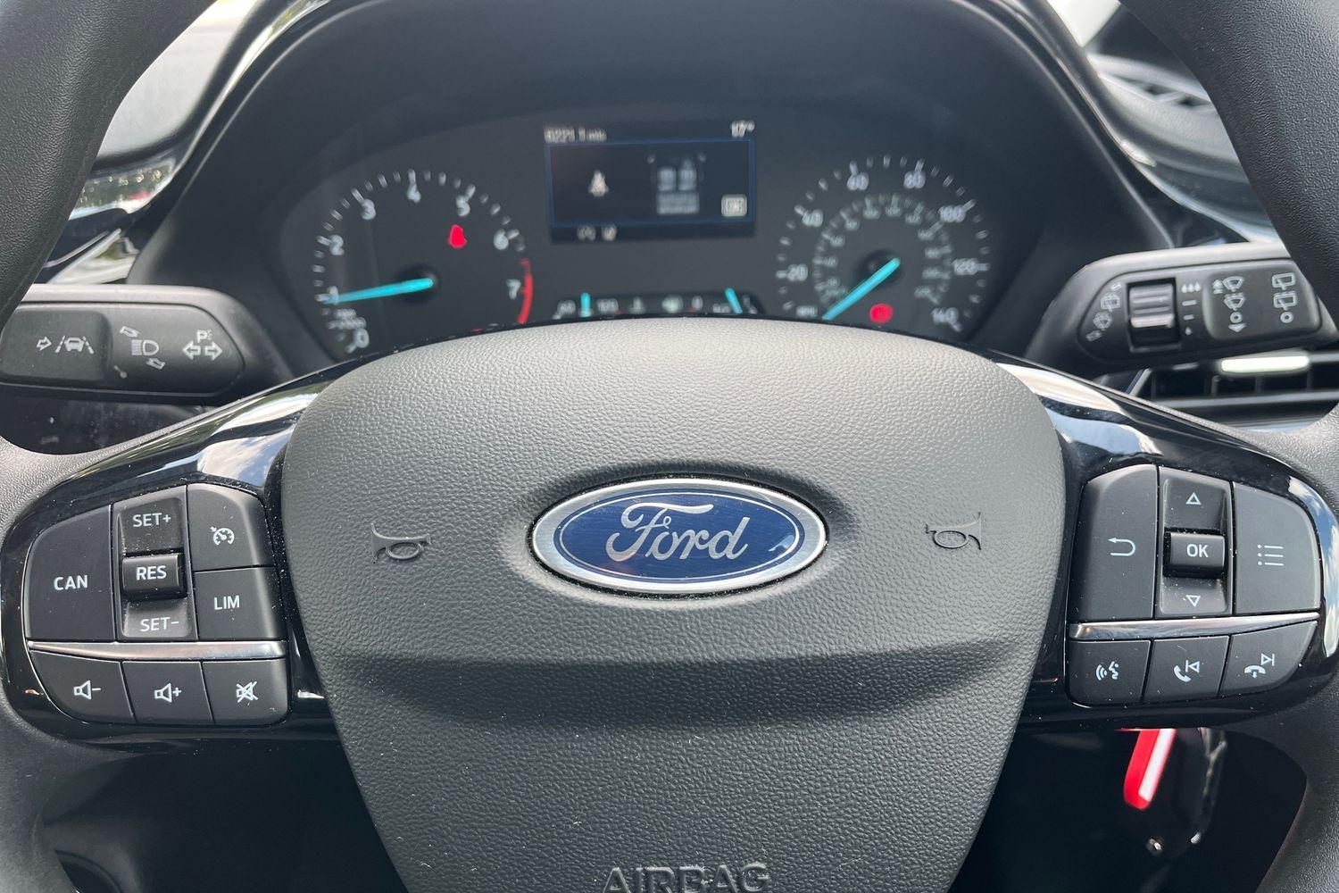 Ford FIESTA Photo 27