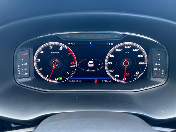 SEAT Leon Photo autoimg-adff725014d7017e8224b5828bcf67e289434697.jpg