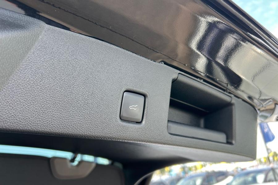 Ford Kuga Photo autoimg-adffaec06175ed21b81081d095291e0079d15cf7.jpg