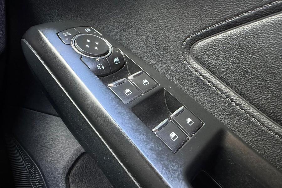 Ford FOCUS Photo autoimg-ae0099cf03c28ed59211ef22f394b5c8c9dbb3da.jpg
