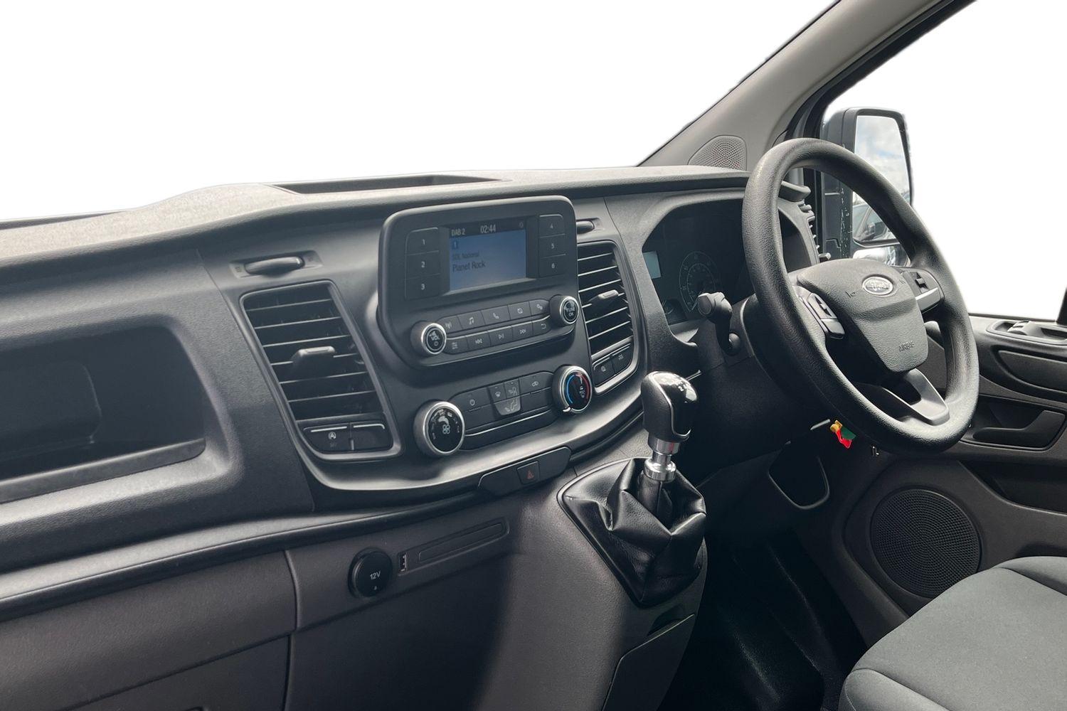Ford TRANSIT CUSTOM Photo 3