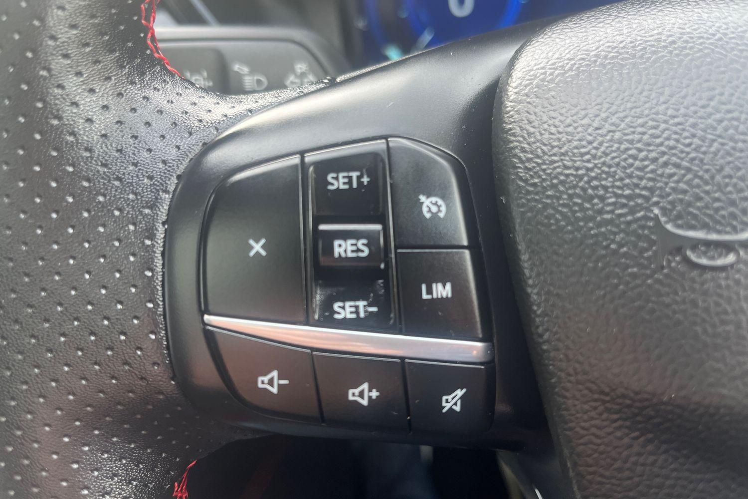 Ford KUGA Photo 26