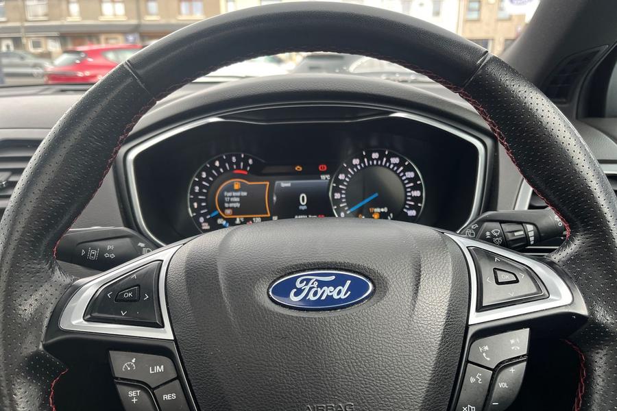 Ford MONDEO Photo autoimg-ae03f94e7f0934b0fd2381afef72ccf129d6d1aa.jpg
