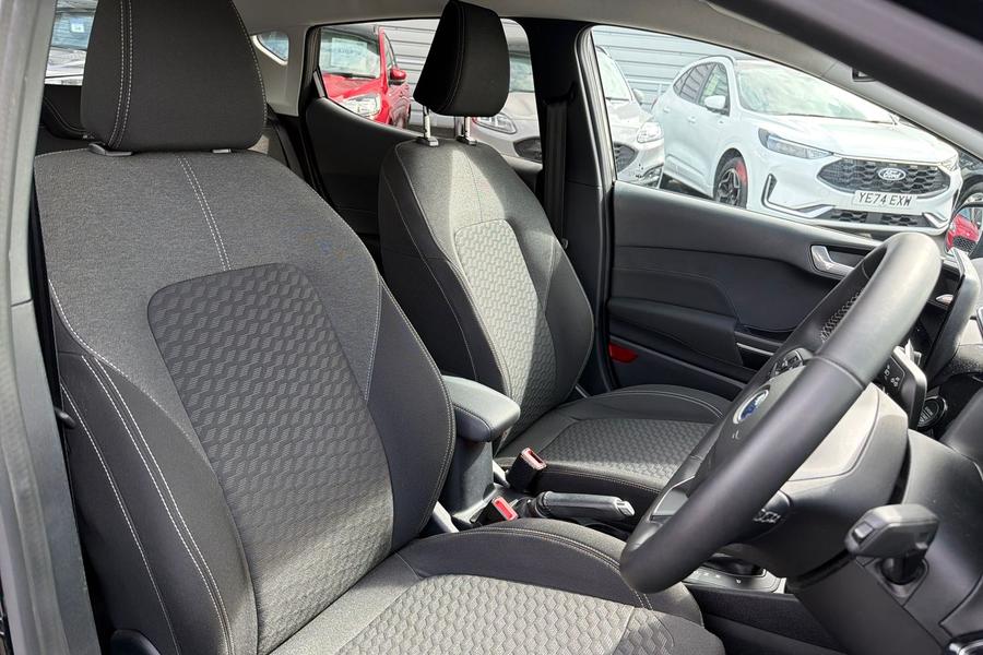 Ford FIESTA Photo autoimg-ae0464a300e3a82c95ae3761ed78ed62029ad366.jpg