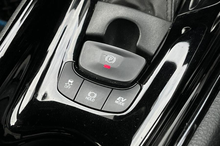Toyota C-HR Photo autoimg-ae07f8fbbc65f3fc59a74e5e46d28eb6a0041686.jpg