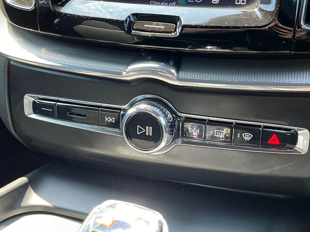 Volvo XC60 Photo 37
