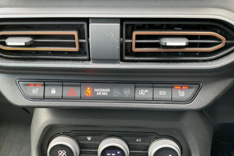 Dacia JOGGER Photo autoimg-ae0a8f512dc91b9ea630b514641d06e36c3340f5.jpg