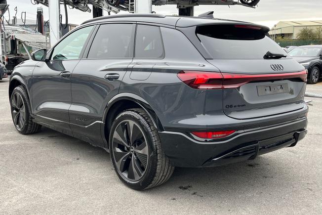 Audi  Q6 SUV Photo 51