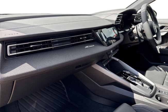 AUDI A3 Photo 2