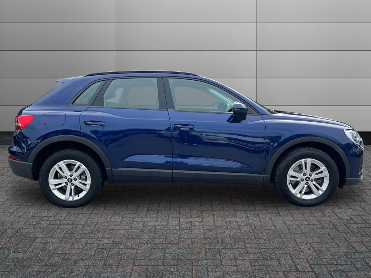 Audi Q3 Photo 5