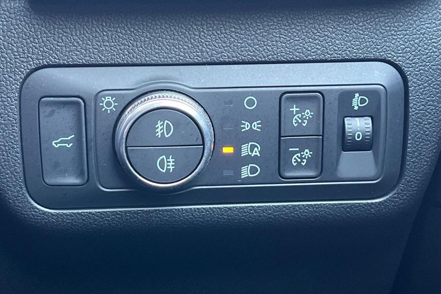 Ford Kuga Photo autoimg-ae10f21e8687b68ccf11aa9caa0eb908dd0b8a0e.jpg