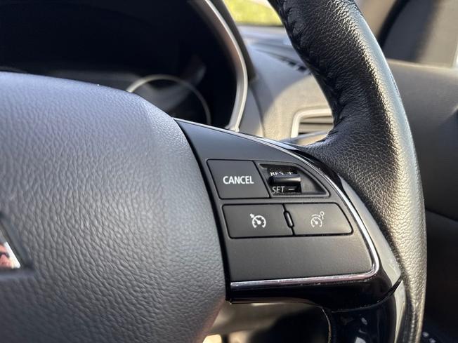 MITSUBISHI Eclipse Cross Photo 17