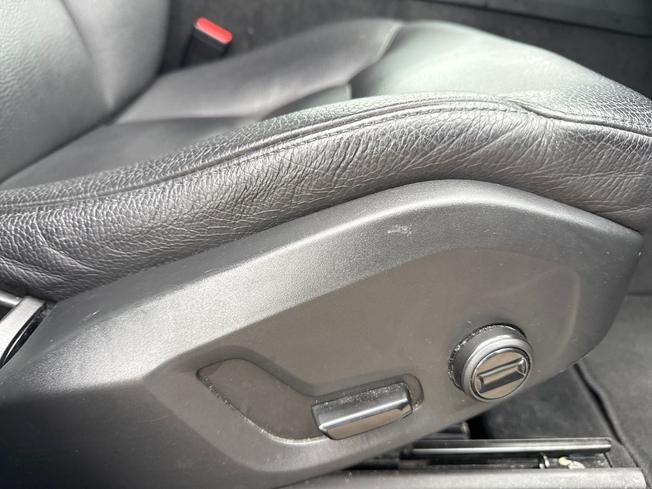 VOLVO XC60 Photo 27