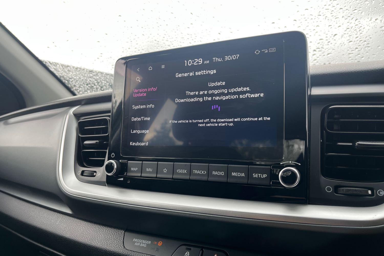 Kia STONIC Photo 29
