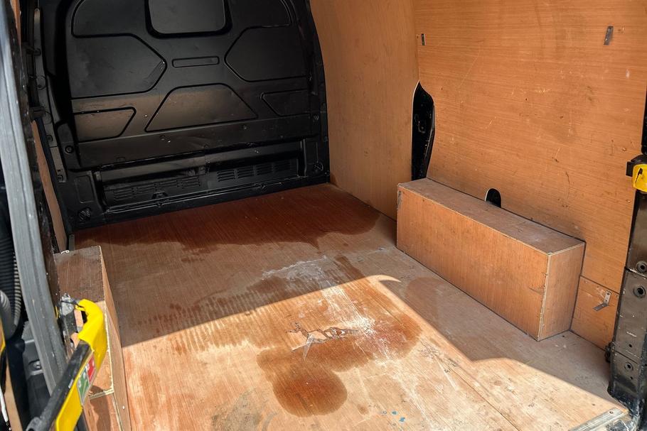 Used Ford TRANSIT CUSTOM MJ23USN 37