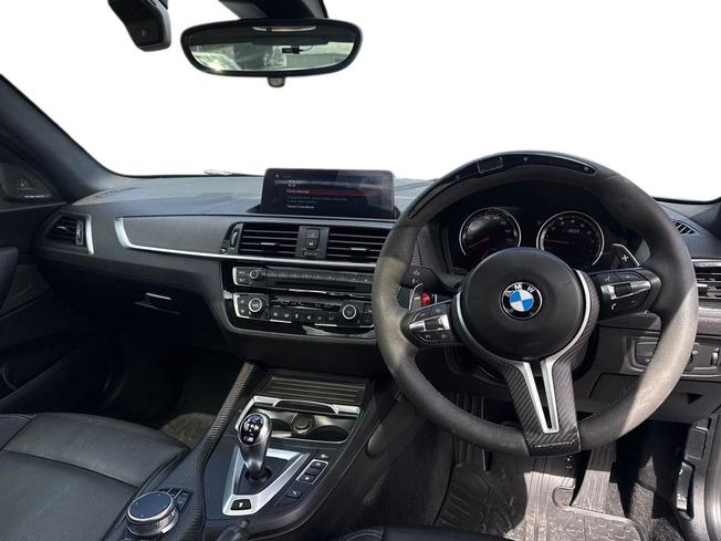 BMW M2 Photo 10