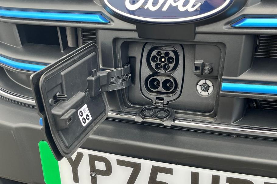 Used Ford E-TRANSIT YP75HDZ 33