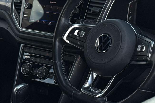 VOLKSWAGEN T-Roc Photo 38