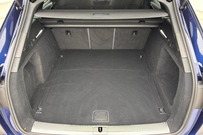 AUDI A4 Photo 12