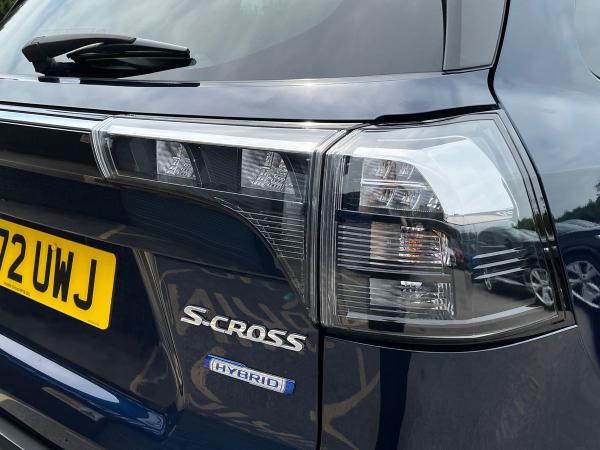 Suzuki S-Cross Photo autoimg-ae26cb833edded2e252f3fe9ca9e5e806e26f057.jpg