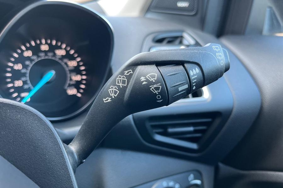 Ford KUGA Photo autoimg-ae270cb28cac61f8c1d21d28a017945fc4b0dd4c.jpg