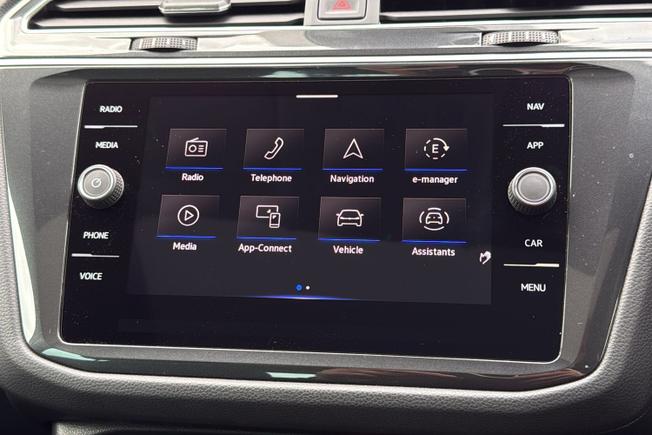VOLKSWAGEN Tiguan Photo 13