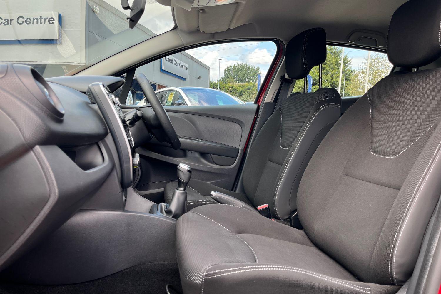 Renault CLIO Photo 18