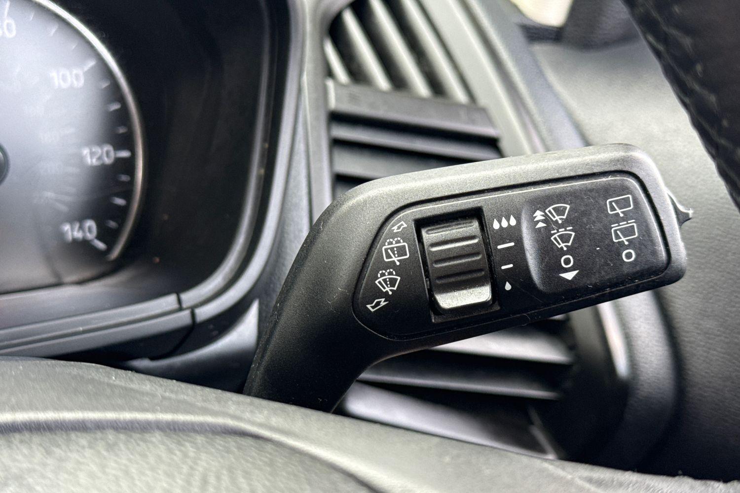 Ford ECOSPORT Photo 14