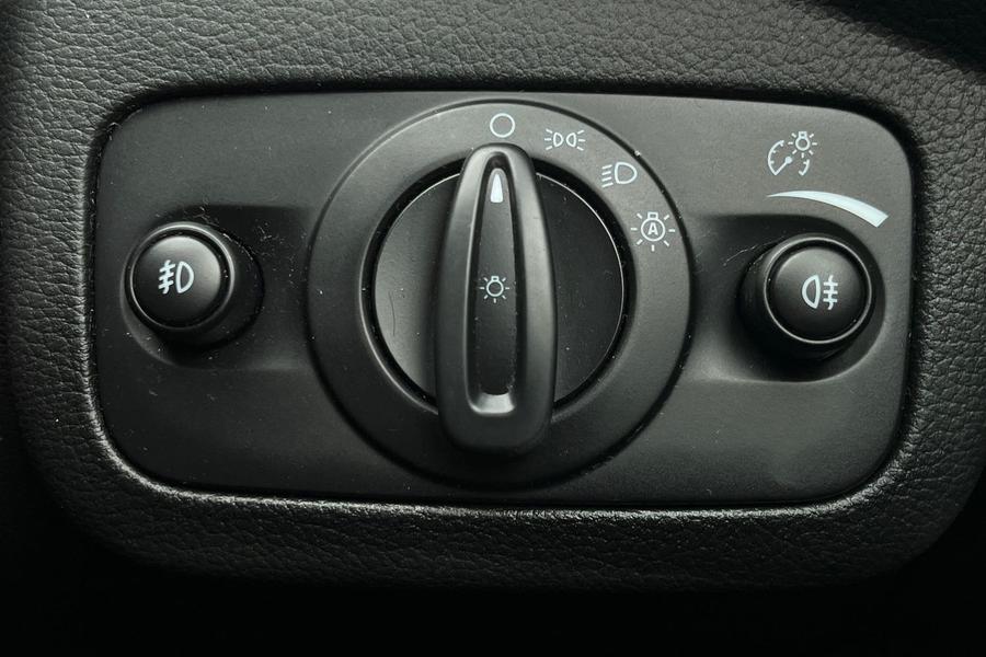 Ford Kuga Photo autoimg-ae2f22e8523715760b10652e91d3a858d82ba239.jpg