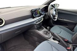 SEAT Arona Photo 2