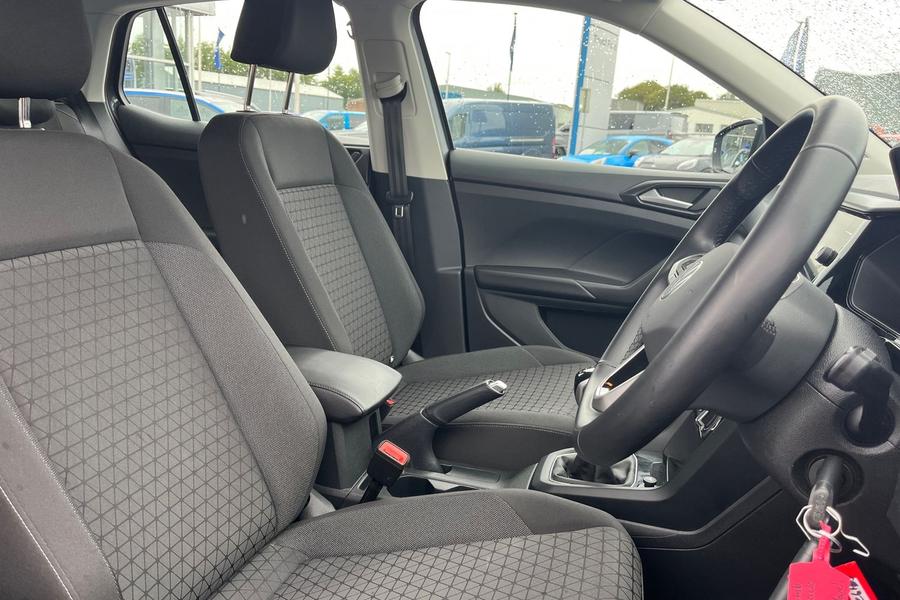 Volkswagen T-CROSS Photo autoimg-ae368ddf70e39f5ca941da7edf2c6a7f4650b743.jpg