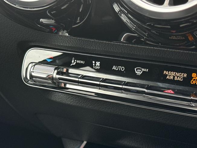 MERCEDES-BENZ GLA Photo 53