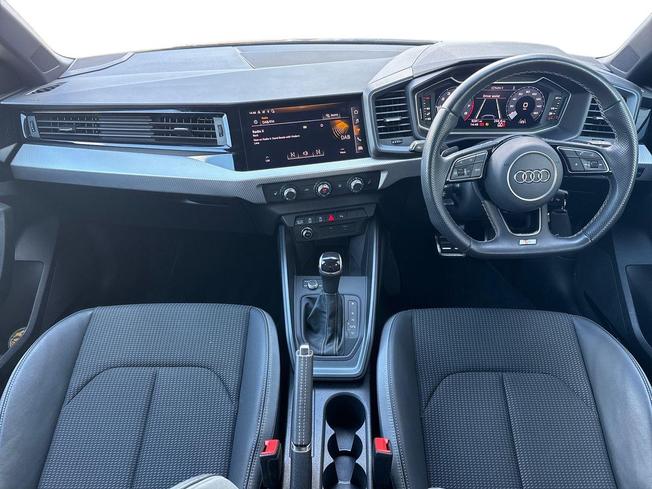 AUDI A1 Photo 10