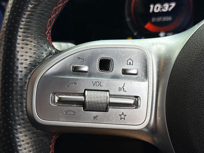 MERCEDES-BENZ Glb Photo 16