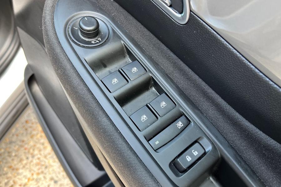 Vauxhall Mokka Photo autoimg-ae44a6fe86b609a7888262c725180266189005e0.jpg