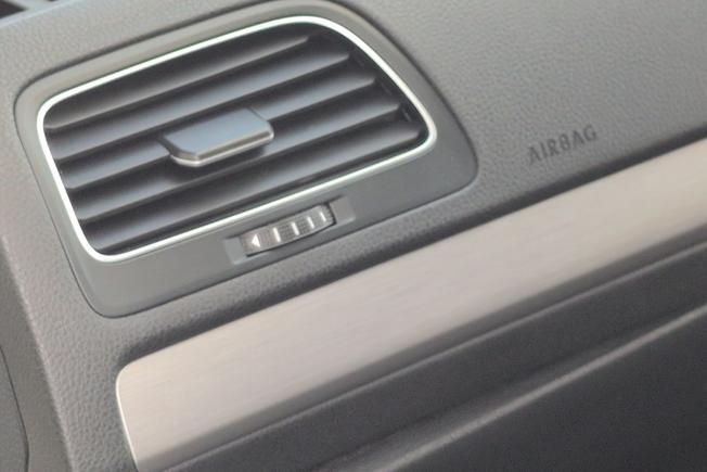 VOLKSWAGEN Golf Photo 42