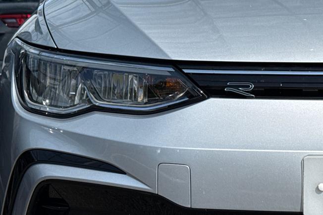 VOLKSWAGEN Golf Photo 45