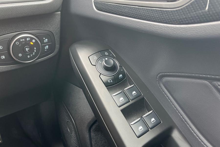 Ford Focus Photo autoimg-ae55018073539a63abdafc3474201ad3e84391a4.jpg