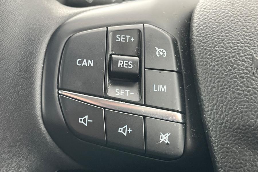 Ford FOCUS Photo autoimg-ae55f5a513ae9ad0bec876556c078878dd1e2a5f.jpg