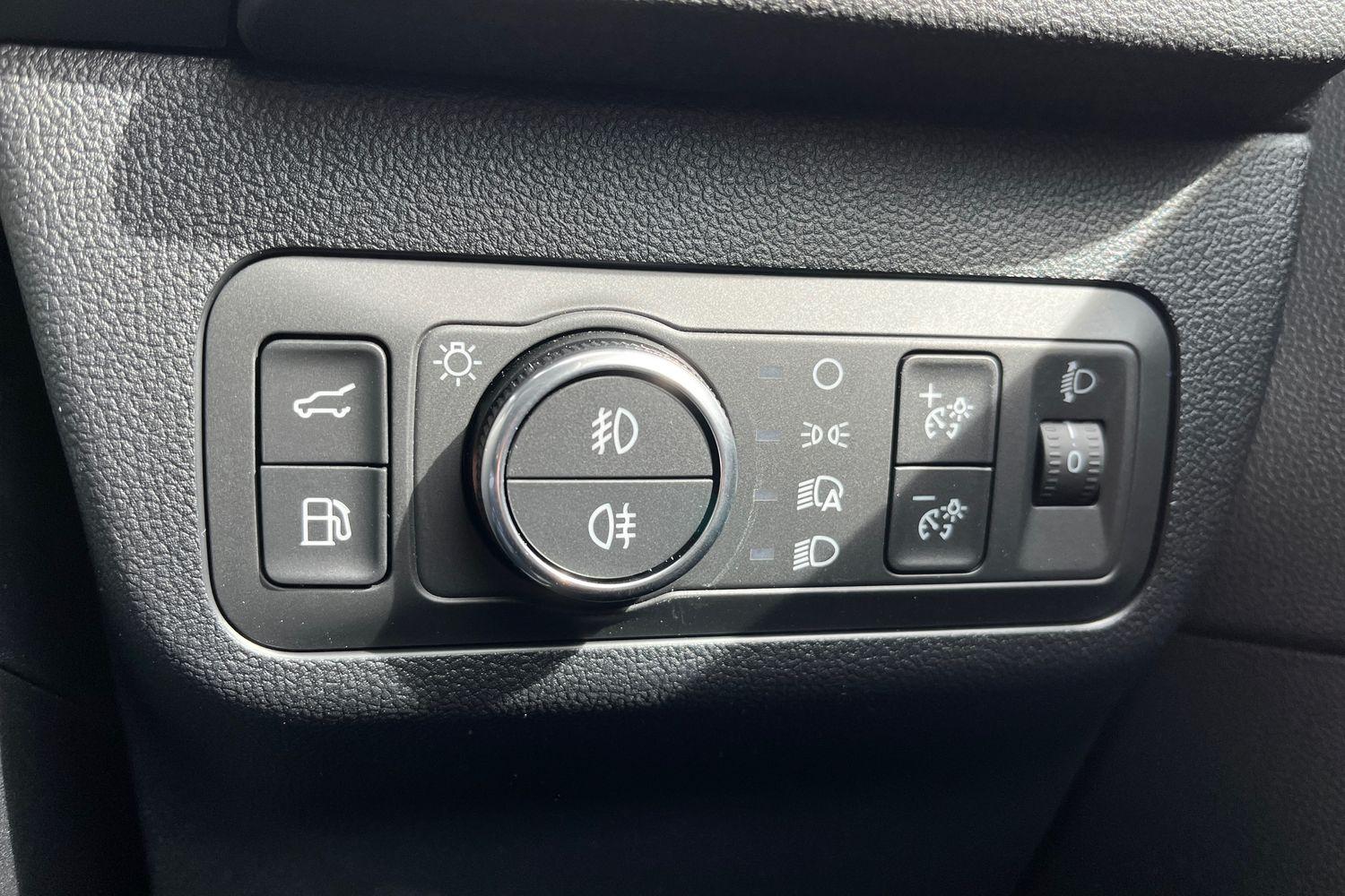 Ford KUGA Photo 28