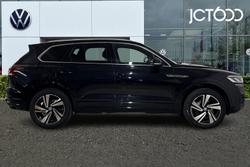 VOLKSWAGEN Touareg Photo 4
