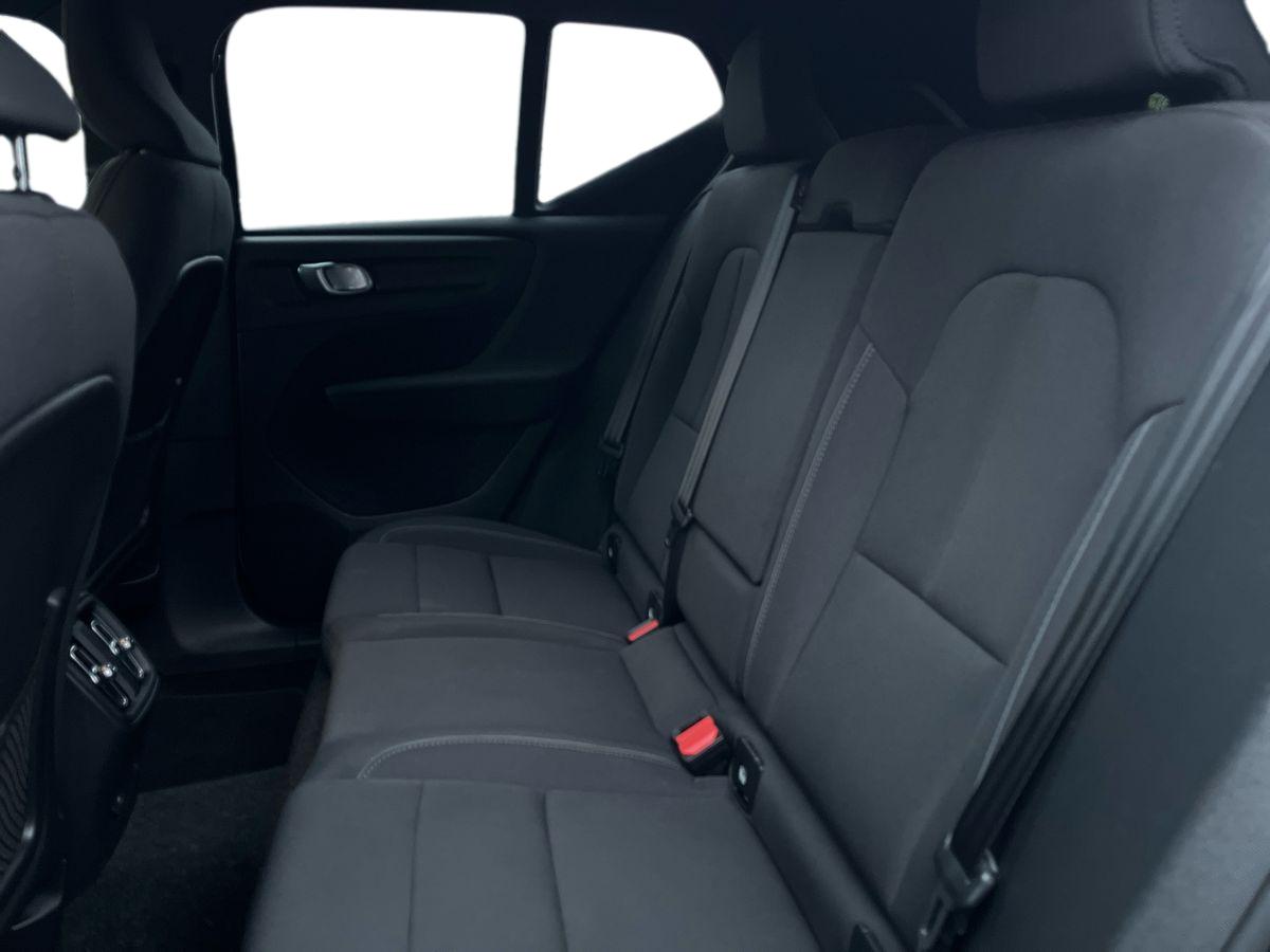 Volvo XC40 Photo 3