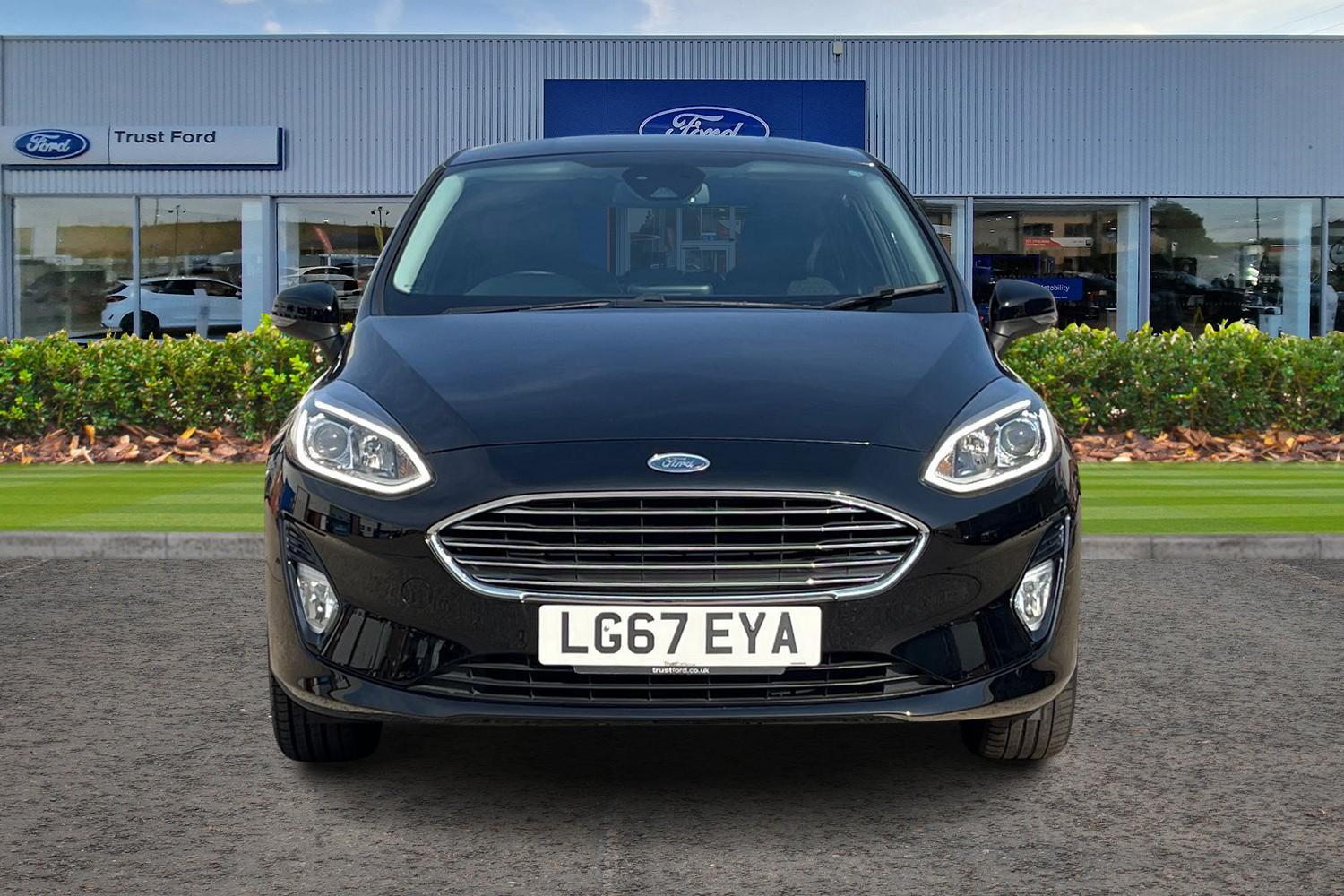 Ford Fiesta Photo 5