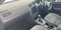 Volkswagen Golf Photo 1