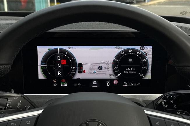 VOLKSWAGEN Passat Photo 28
