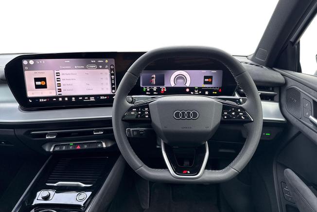 AUDI Q3 Photo 11