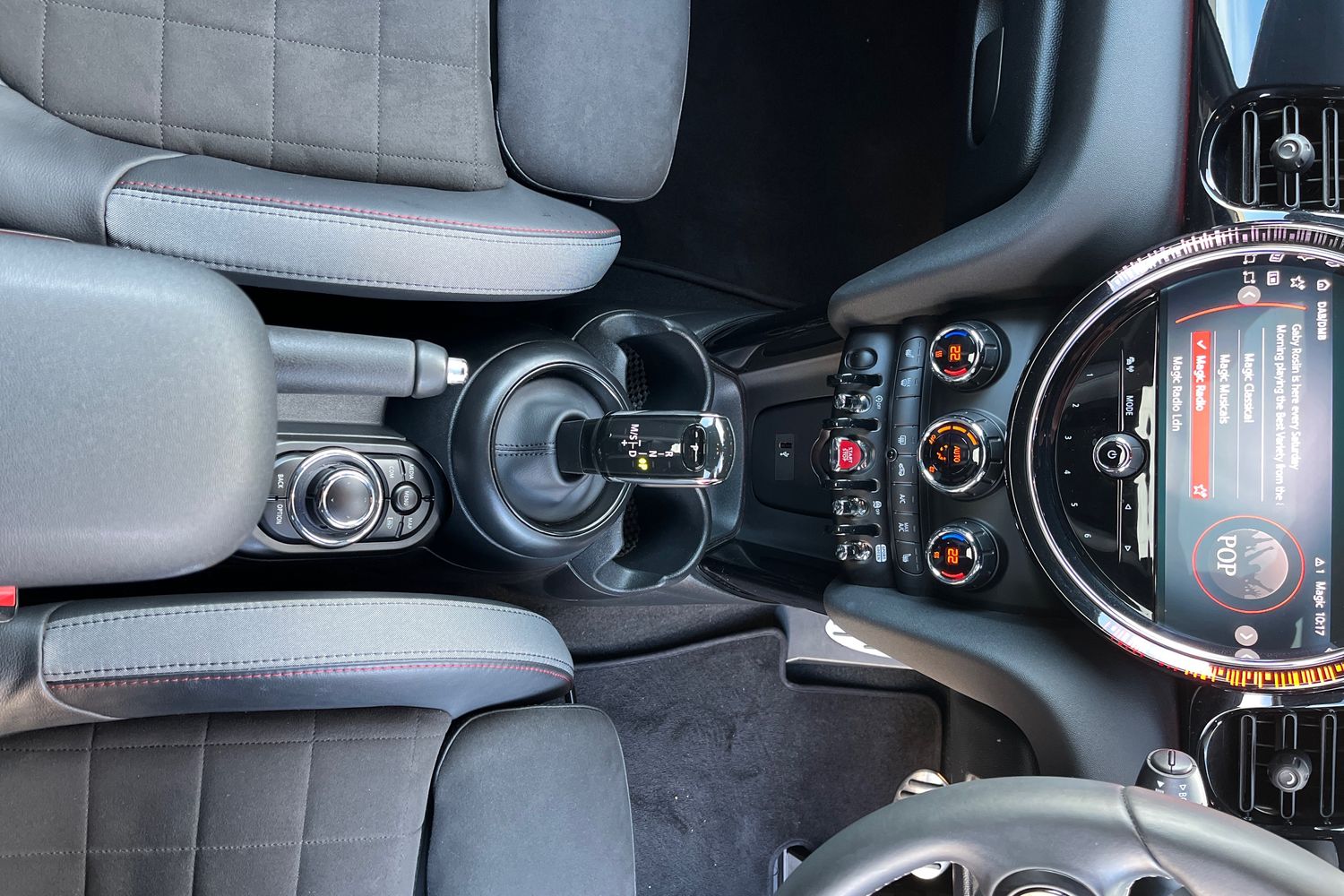 MINI Hatch Photo 24