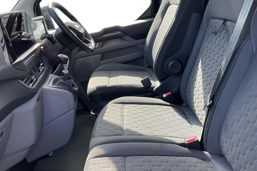 Ford TRANSIT CUSTOM Photo autoimg-ae6e7e063eb8c18ee4454d20bf4a6fe54aba9515.jpg