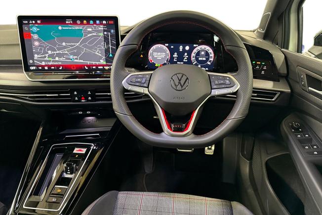 VOLKSWAGEN Golf Photo 11