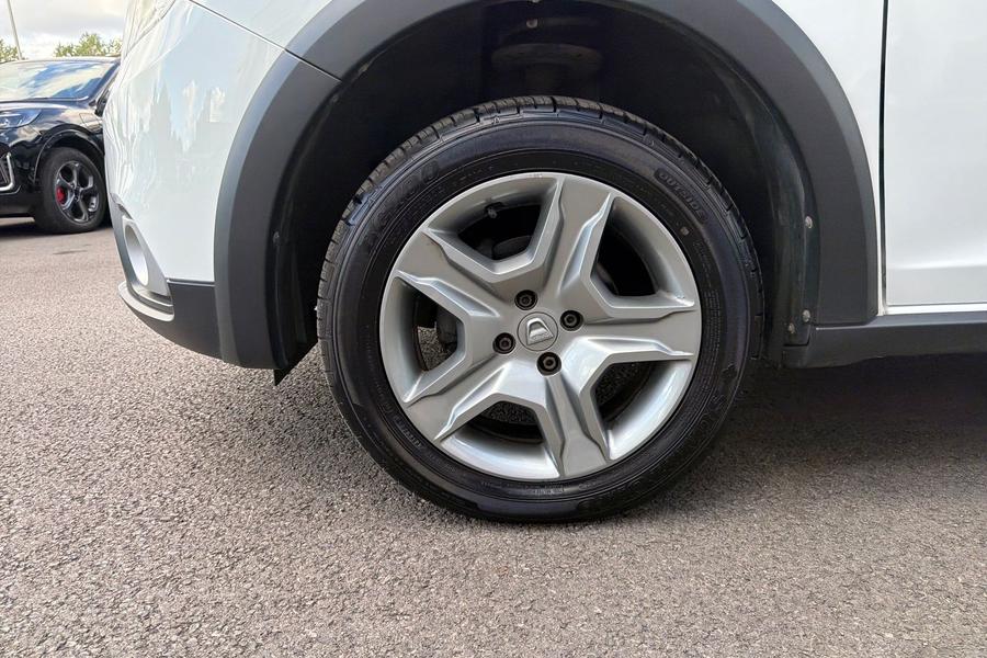 Dacia Sandero Stepway Photo autoimg-ae6f470a5b72489f8518fe708fa2f1862c05f8bd.jpg
